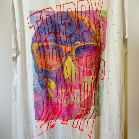 🍭 GUESS Mens Trippy Livin' Graphic T-Shirt, White, X-Large - Picture 7 of 11